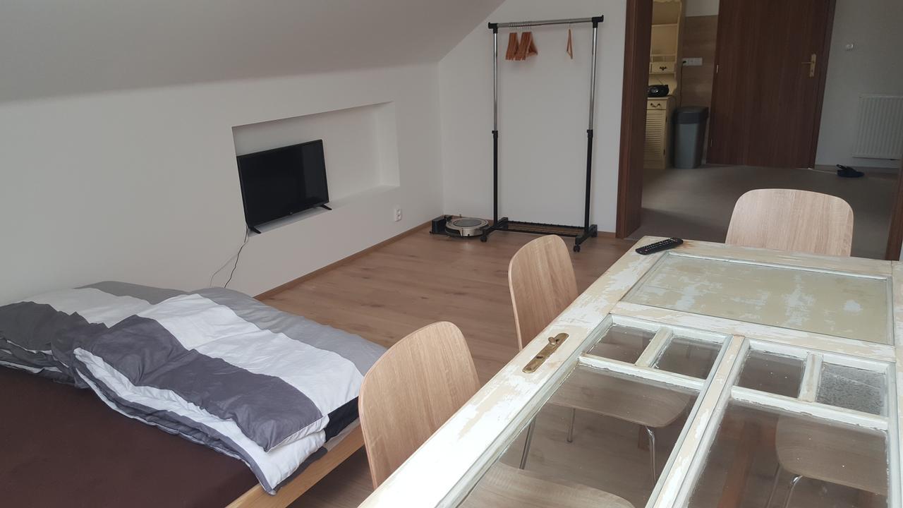 Apartmany Za Sakurou Hodonín Exterior foto